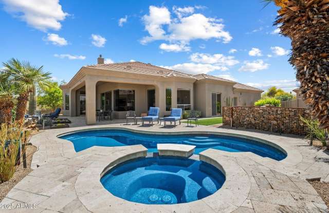 9338 E PRAIRIE Circle