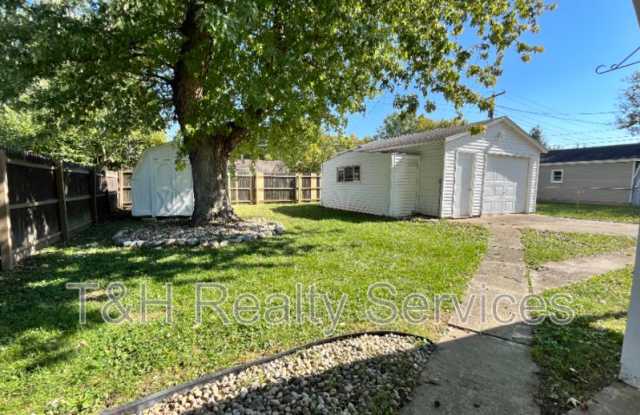 1604 South Oakdale Drive