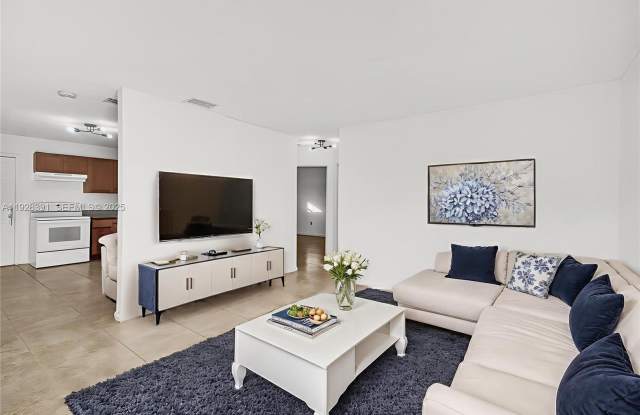 Photo of 2907 NW 103rd St