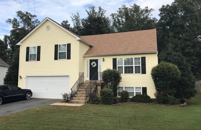 31 BLOOMINGTON LN - 31 Bloomington Lane, Stafford County, VA 22554