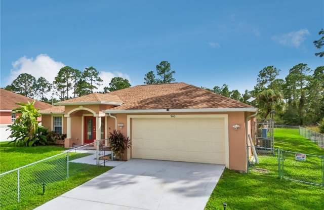 940 Belmont Street E