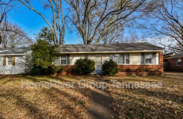 1104 Dearing Rd