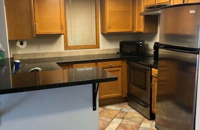 Furnished One Bedroom / One Bath Apartment in Central Boulder
