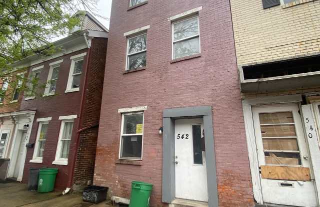 542 South Queen Street