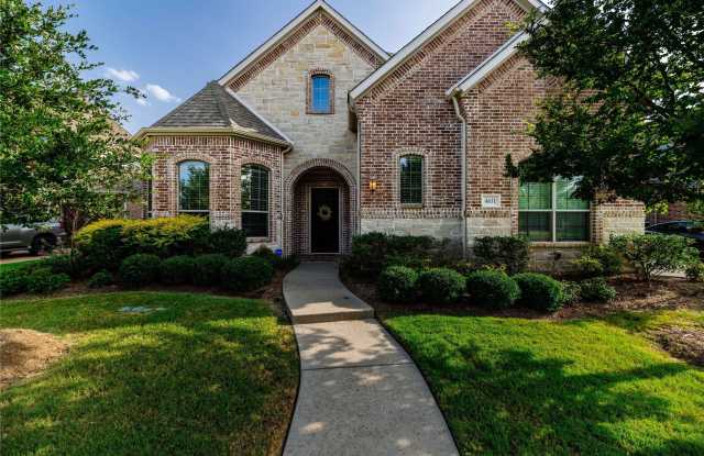 4611 Acacia Parkway
