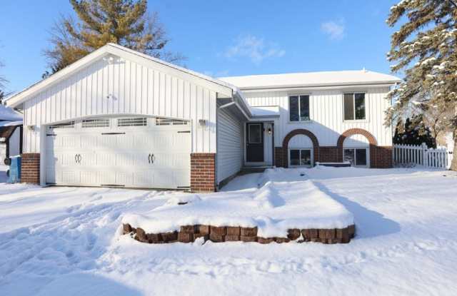 2115 Brook Trails CT SE