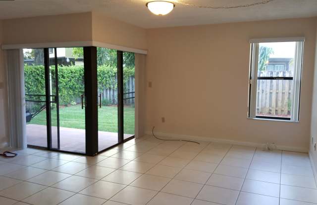 12707 Sw 66th Terrace