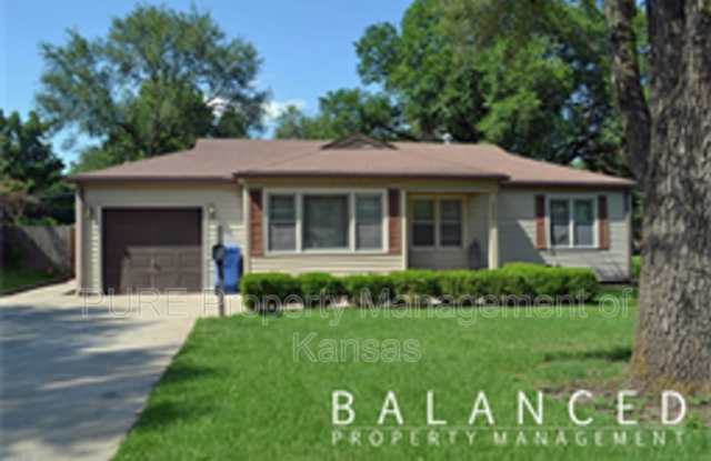 4822 SW 18th Terr