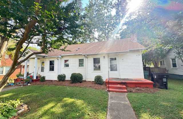 Photo of 1 Bed / 1 Bath Duplex Near Downtown Concord