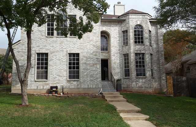 223 WILLOWBLUFF DR