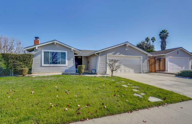 Lovely 4 Bedroom Home in Evergreen With Central A/C  Backyard