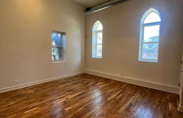 1336 North Damen Ave.