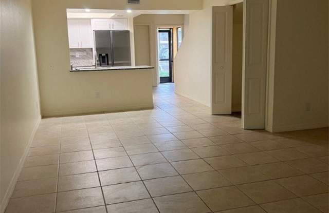 1504 SW 47th Terrace