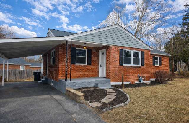 8 W. Chestnut Hill Rd. Newark, DE 19713