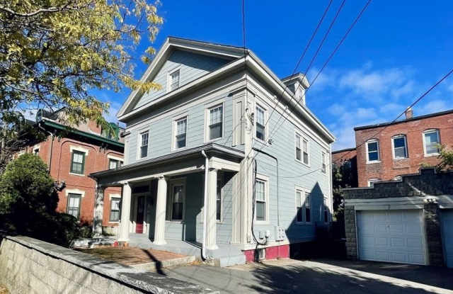 30 Millmont St