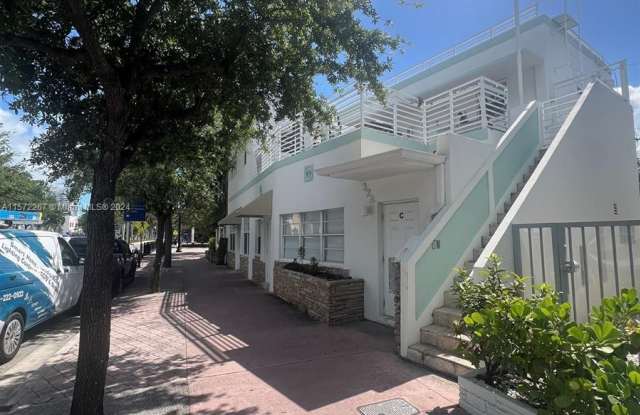 324 Washington Avenue - 324 Washington Avenue, Miami Beach, FL 33139