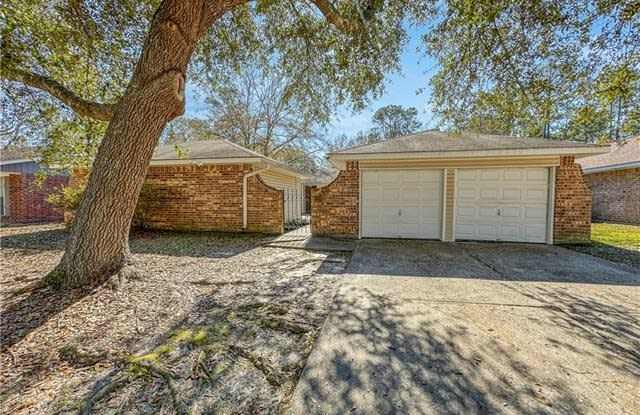 221 LAKE TAHOE Drive - 221 Lake Tahoe Drive, St. Tammany County, LA 70461