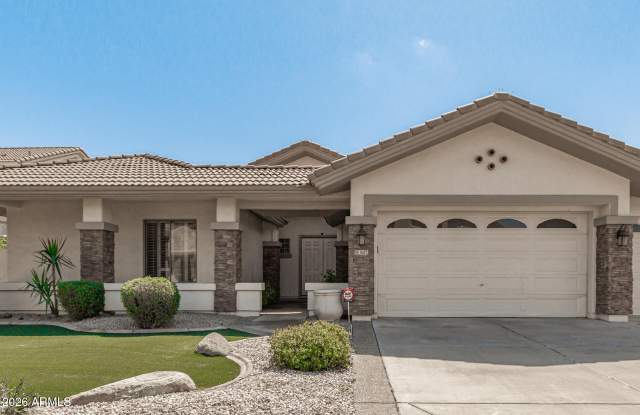 1687 E CAROB Drive