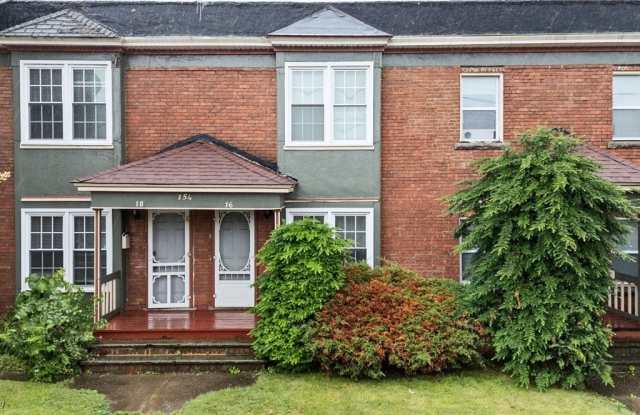 Photo of 15416 Waterloo Road