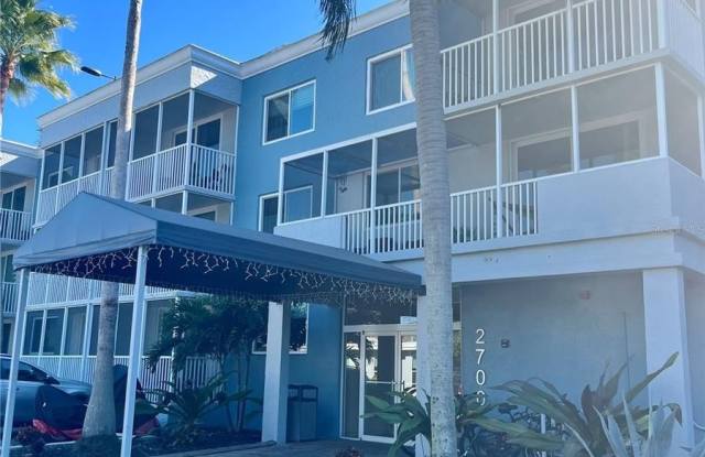 2700 COCONUT BAY LANE