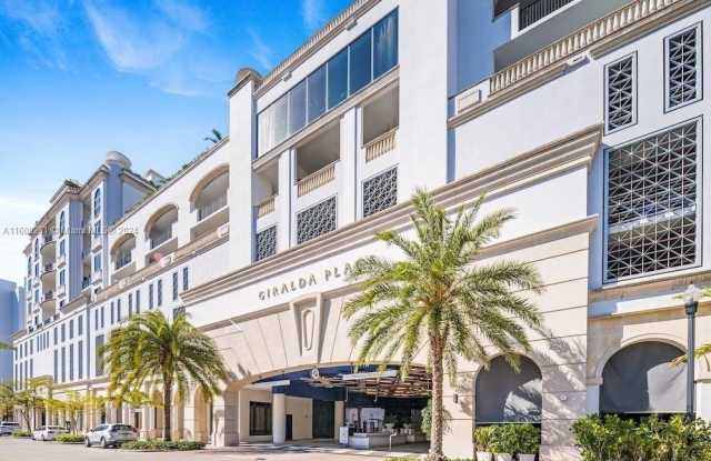 275 Giralda Ave
