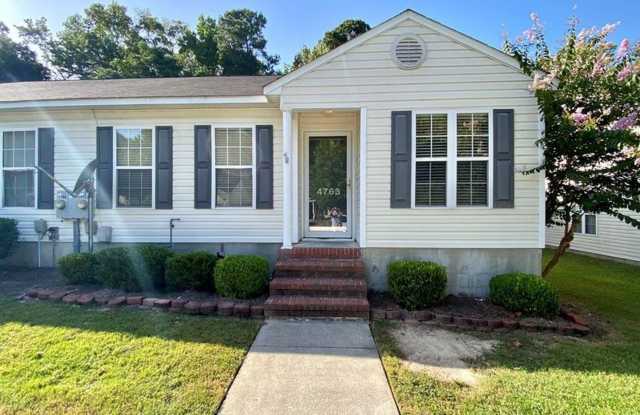 2 Bedroom END UNIT Townhome in Columbia County