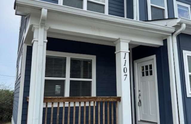 Coming Soon! Nice townhome in convenient East Nashville location!