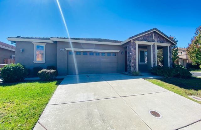 5316 Coconut Tree Ct - 5316 Coconut Tree Court, Elk Grove, CA 95757