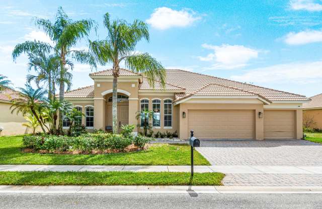 6326 Greenhedge Court