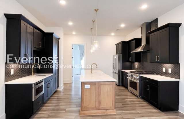 206 North 9th Street