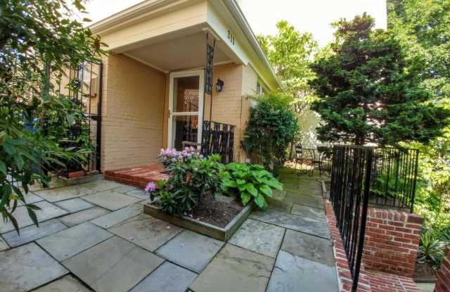 311 A St Ne
