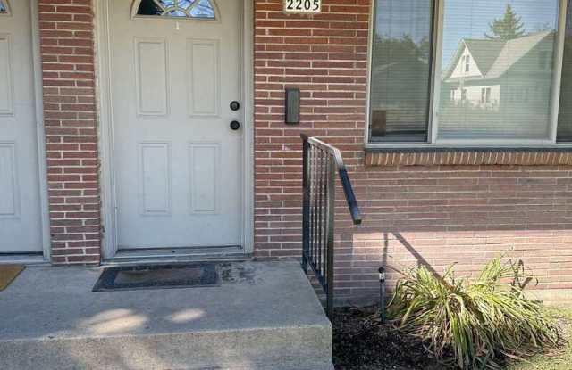 2203 East Mission Ave - 2205