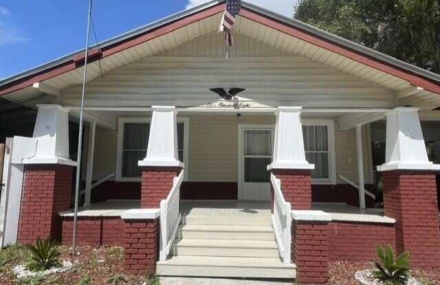 108 FERN Street