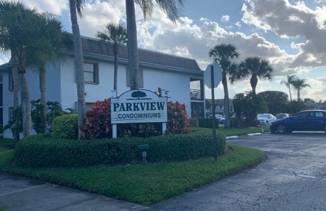 1250 SE Parkview Place - 1250 Southeast Parkview Place, Stuart, FL 34994