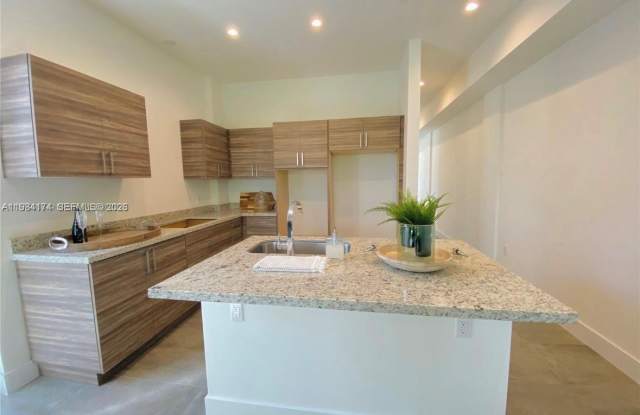 3653 Southwest 25th Street