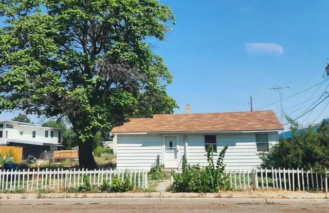 360 West 8th South Street