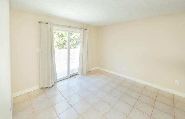 1346 S College Mall Rd