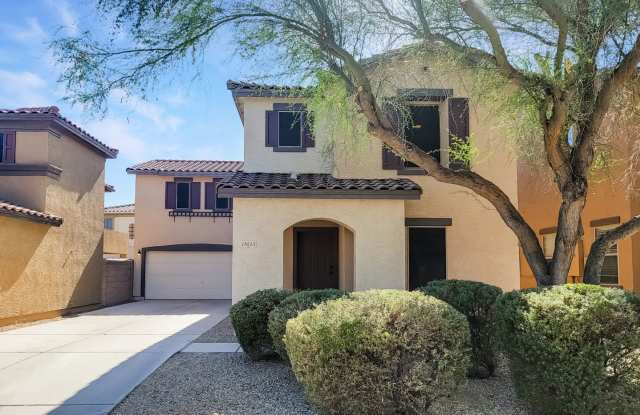 Photo of Large fully applianced kitchen!