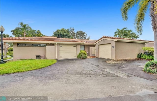 113 Tweedbrook Ln - 113 Tweedbrook Lane, Hollywood, FL 33021