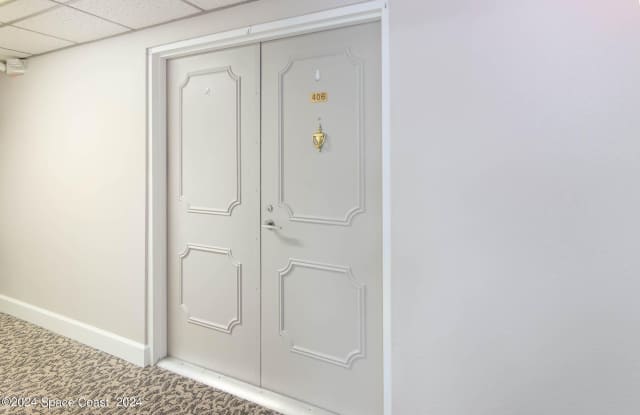 2090 N Atlantic Avenue unit: 406