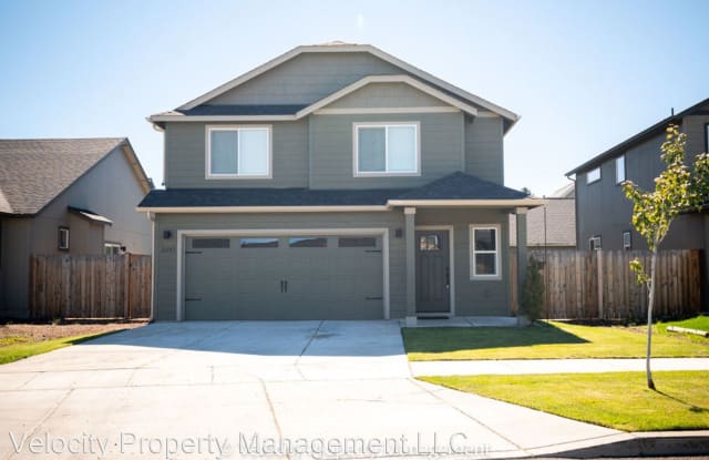 21143 Darnel Ave. - 21143 Southeast Darnel Avenue, Bend, OR 97702