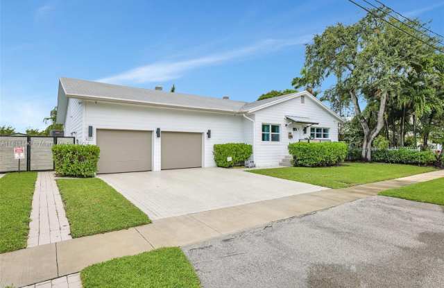 317 NE 5th Ct