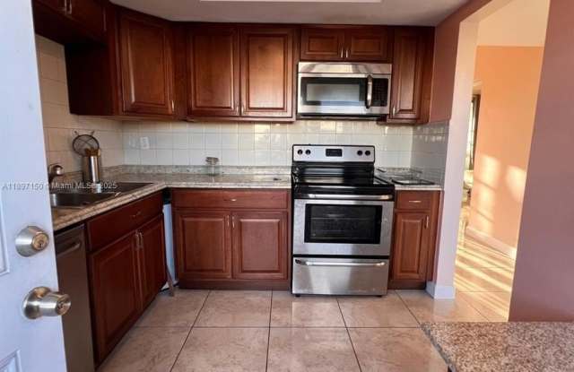 1591 NE Miami Gardens Dr