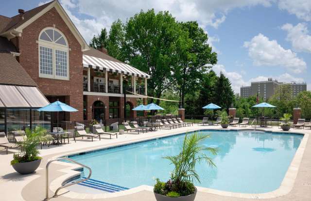 Photo of The Overlook at St. Thomas Apartments