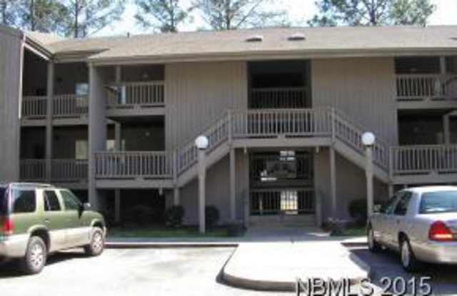1BR/1BA Condo with Utilities Included in Fairfield Harbour Marina Community!