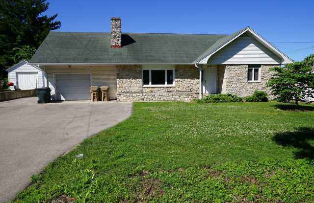 Spacious East Side 4 Bedroom Home!