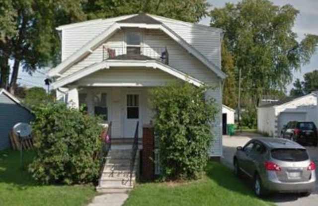 Photo of 1635 Smith Street - 2