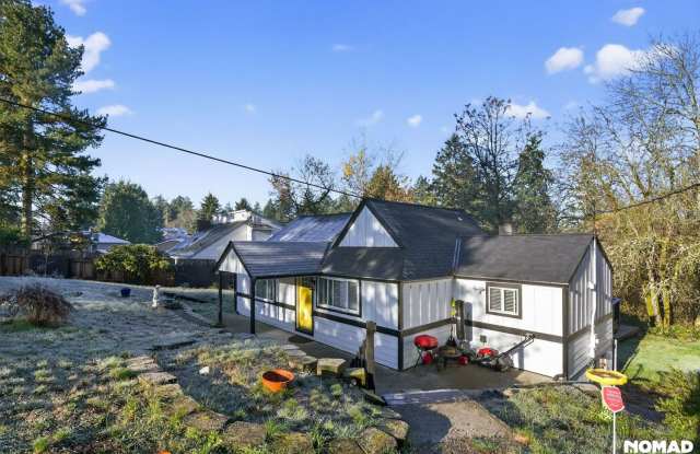 Newly remodeled, Perfect find! 4 Bedroom 2.5 Bathroom