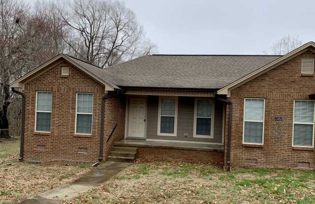 406 N Cedar Ln - 406 North Cedar Lane, Lawrenceburg, TN 38464