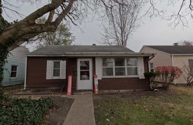 Photo of 209 East Edgar Avenue